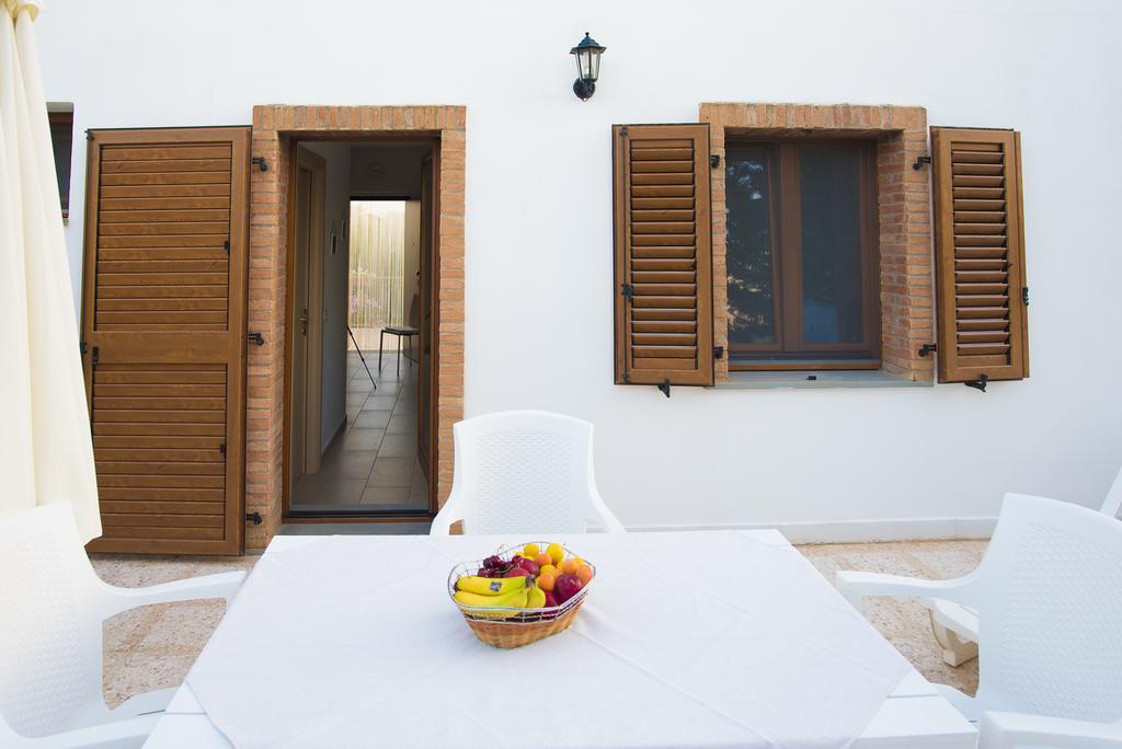 Villa Il Delfino à Pisticci Extérieur photo