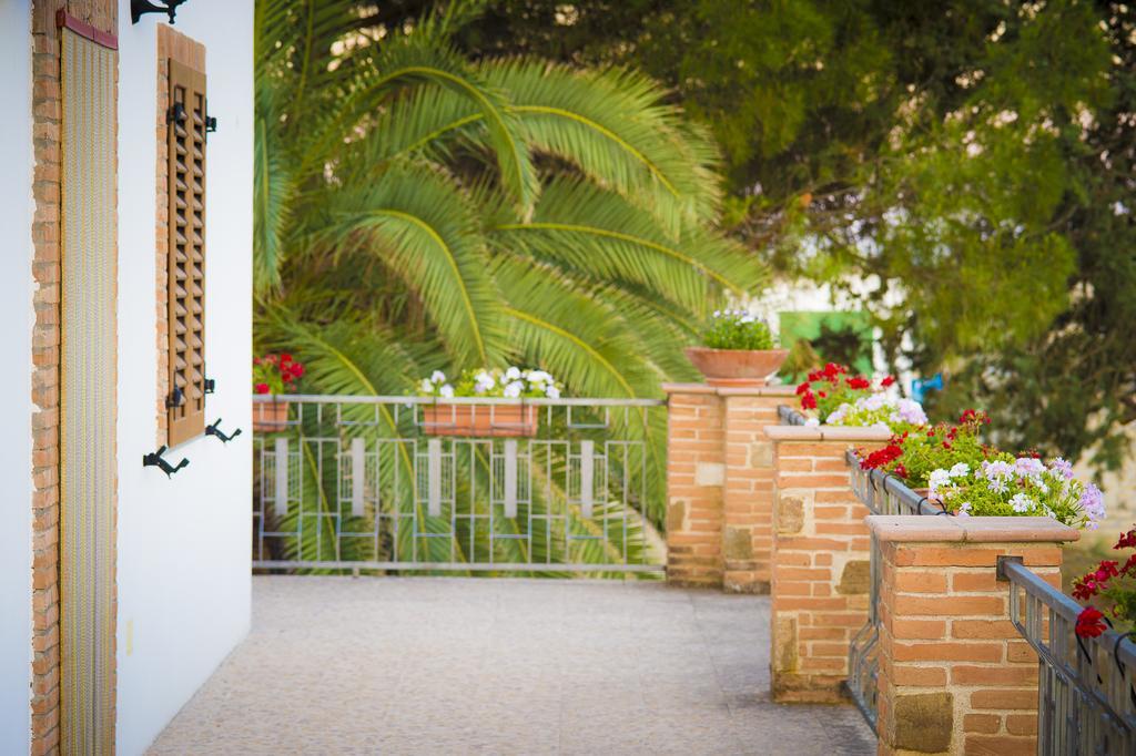 Villa Il Delfino à Pisticci Extérieur photo